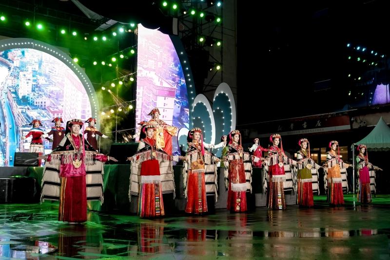 丹巴纳凉季盛大启幕 缤纷活动打造夏日清凉盛宴