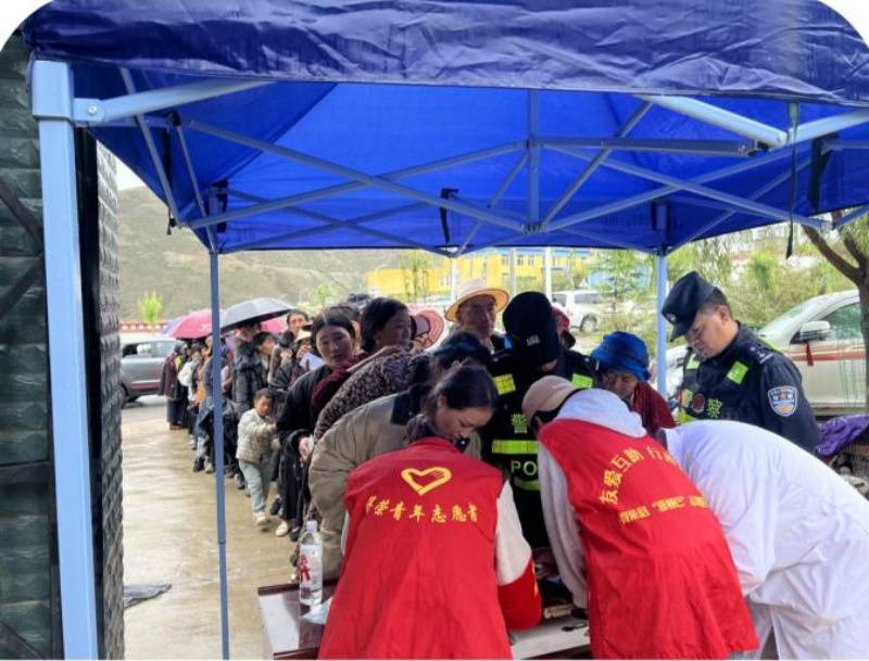 得荣县白松镇：“志愿服务+”  为乡村振兴蓄势赋能