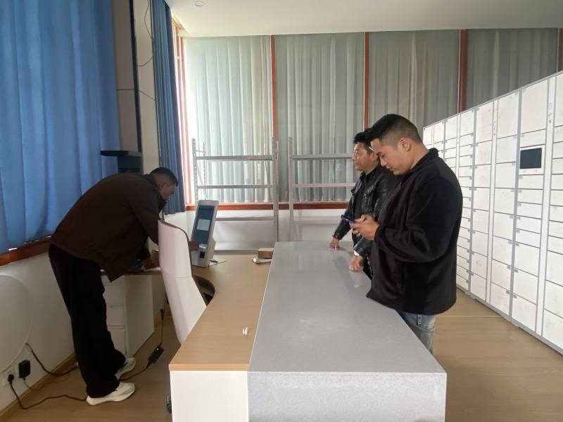 理塘县：易地搬迁安置点有了便民综合服务站