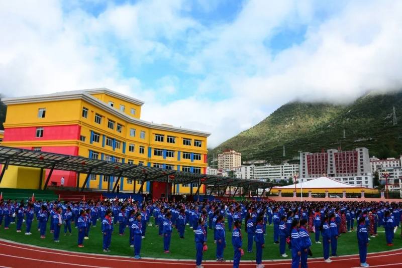 以奋斗之姿为牧区教育蓄势聚能——阿坝州加快牧区教育事业高质量发展走笔