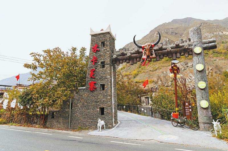 千年古寨的“三精”致富路