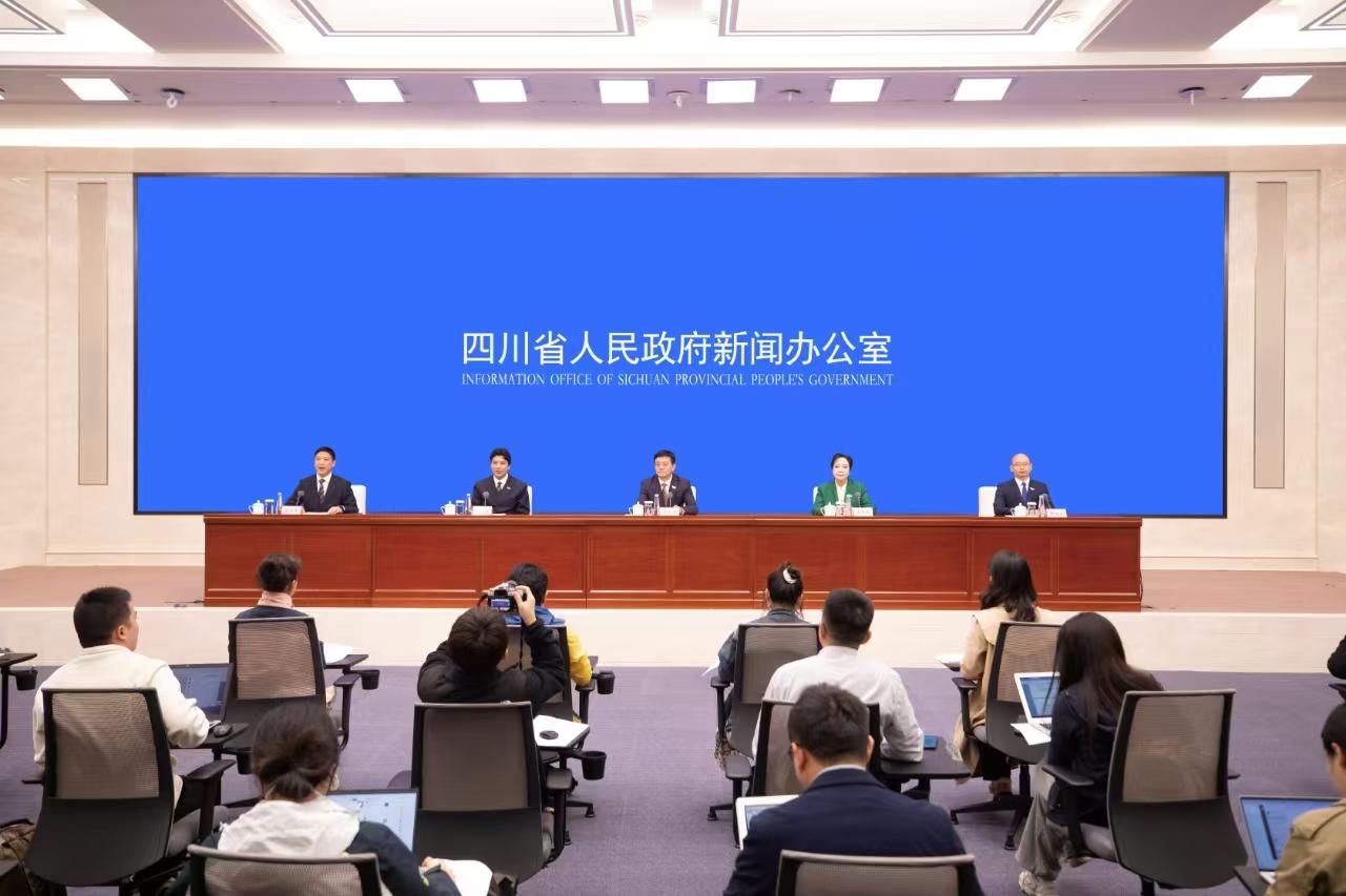 民生实事里的温暖甘孜