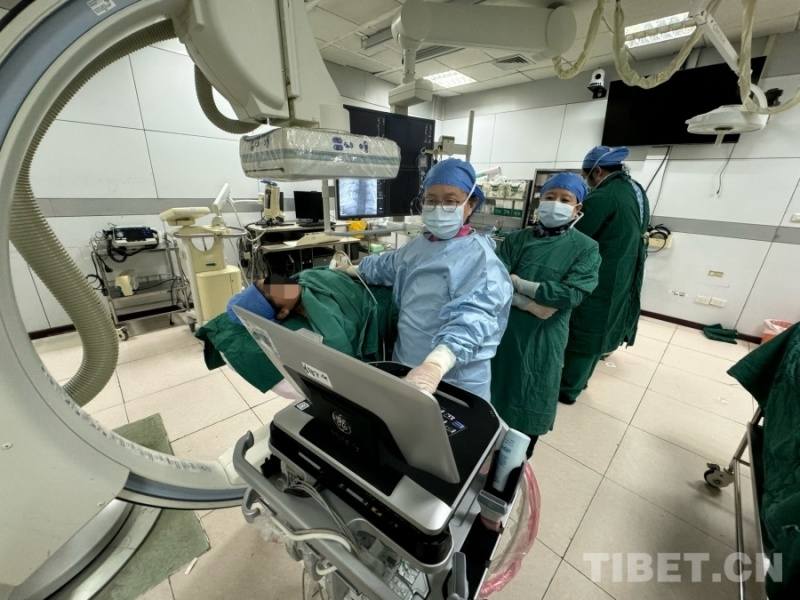 甘孜先心病患儿抵京 首例手术成功实施