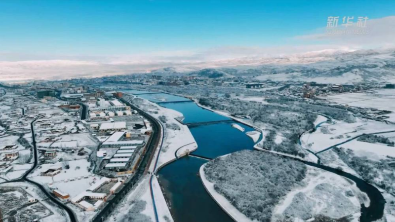 阿坝县迎降雪 银装素裹美不胜收