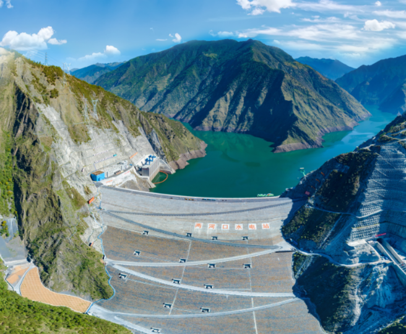 松茸披萨、飞地园区……高原小城这样开发宝藏资源